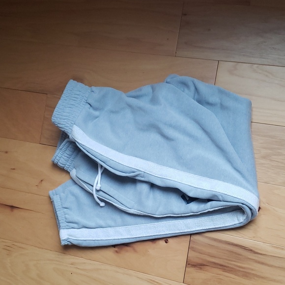 Under Armor Joggers - Picture 11 of 12